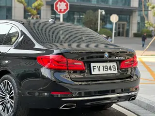 BMW 5 Series 2018 Модификация 530Li Премиум-класса Роскошный набор интерьер фото 19 BMW 5 Series 2018 Модификация 530Li Премиум-класса Роскошный набор интерьер фото 19