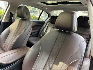BMW 5 Series 2018 Модификация 530Li Премиум-класса Роскошный набор интерьер фото 20 BMW 5 Series 2018 Модификация 530Li Премиум-класса Роскошный набор интерьер фото 20