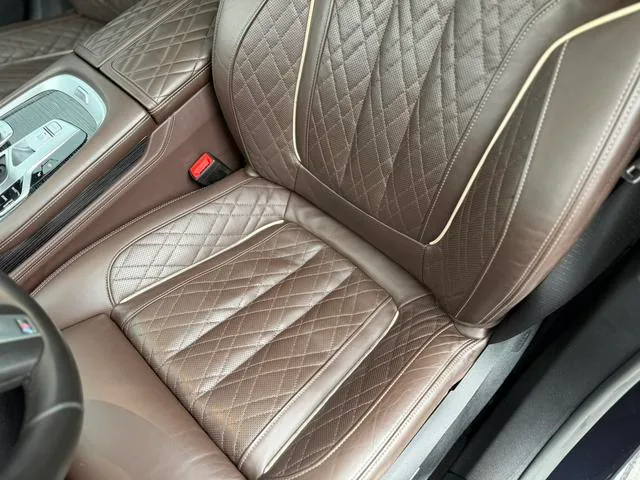 BMW 7 Series 2019 Mise à jour 730Li M Ensemble de sport intérieur photo 12 BMW 7 Series 2019 Mise à jour 730Li M Ensemble de sport intérieur photo 12