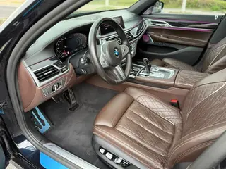 BMW 7 Series 2019 Mise à jour 730Li M Ensemble de sport intérieur photo 13 BMW 7 Series 2019 Mise à jour 730Li M Ensemble de sport intérieur photo 13