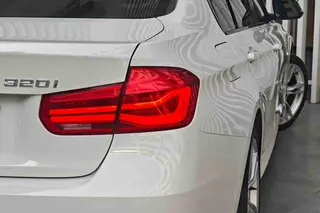 BMW 3 Series 2019 320i M Sports suit exterior photo 5 BMW 3 Series 2019 320i M Sports suit exterior photo 5