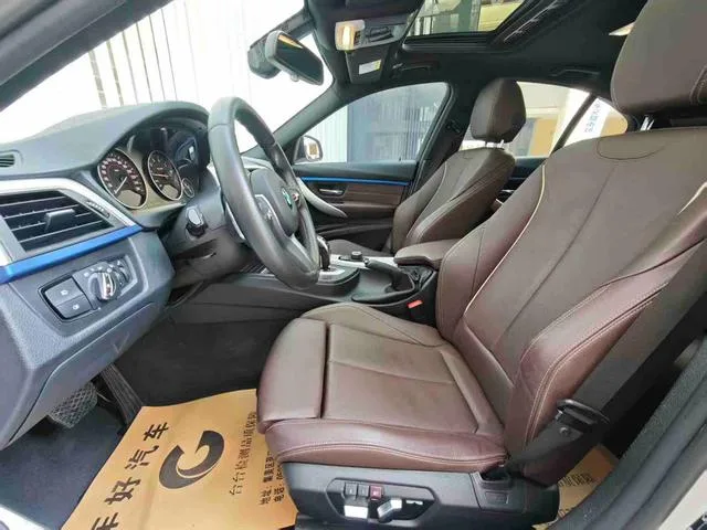 BMW 3 Series 2019 320i M Sports suit exterior photo 8 BMW 3 Series 2019 320i M Sports suit exterior photo 8