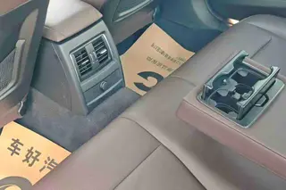 BMW 3 Series 2019 320i M Sports suit interior photo 14 BMW 3 Series 2019 320i M Sports suit interior photo 14