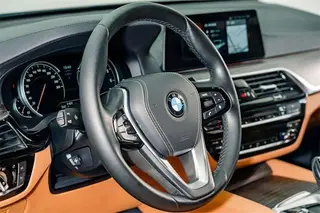 BMW 6 Series GT 2018 630i Set de diseño de lujo exterior foto 9 BMW 6 Series GT 2018 630i Set de diseño de lujo exterior foto 9