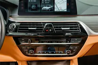 BMW 6 Series GT 2018 630i Set de diseño de lujo interior foto 11 BMW 6 Series GT 2018 630i Set de diseño de lujo interior foto 11