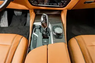 BMW 6 Series GT 2018 630i Set de diseño de lujo interior foto 12 BMW 6 Series GT 2018 630i Set de diseño de lujo interior foto 12