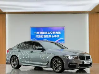 BMW 5 Series 2018 525i M Sports suit exterior photo 3 BMW 5 Series 2018 525i M Sports suit exterior photo 3