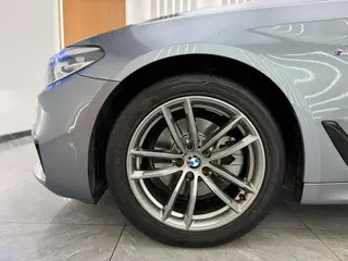 BMW 5 Series 2018 525i M Sports suit exterior photo 9 BMW 5 Series 2018 525i M Sports suit exterior photo 9