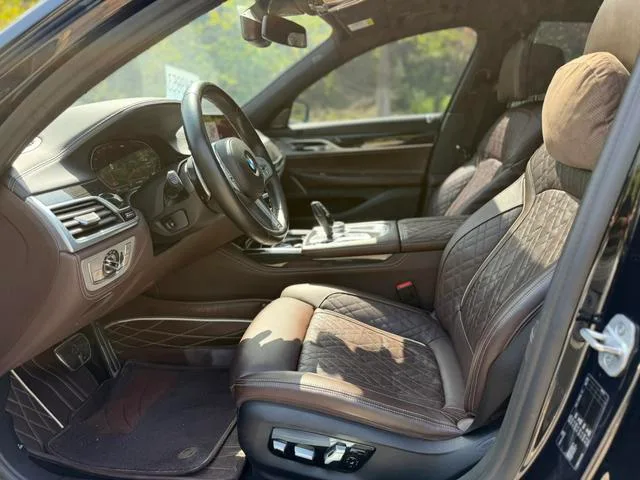 BMW 7 Series 2021 740Li Líder M Conjunto deportivo exterior foto 5 BMW 7 Series 2021 740Li Líder M Conjunto deportivo exterior foto 5