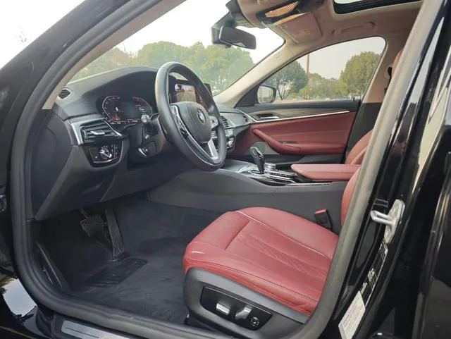 BMW 5 Series 2021 530Li Leader Ensemble de luxe extérieur photo 6 BMW 5 Series 2021 530Li Leader Ensemble de luxe extérieur photo 6
