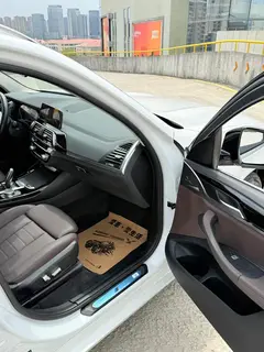 BMW X3 2021 xDrive25i Ensemble de luxe intérieur photo 9 BMW X3 2021 xDrive25i Ensemble de luxe intérieur photo 9