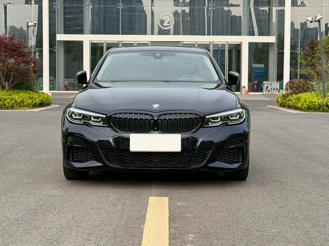 BMW 3 Series 2021 325i M Спортивный ночной костюм экстерьер фото 2 BMW 3 Series 2021 325i M Спортивный ночной костюм экстерьер фото 2