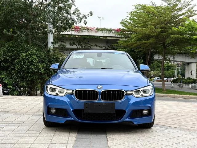 BMW 3 Series 2019 320i M Conjunto deportivo exterior foto 2 BMW 3 Series 2019 320i M Conjunto deportivo exterior foto 2