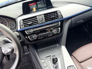 BMW 3 Series 2019 320i M Conjunto deportivo interior foto 9 BMW 3 Series 2019 320i M Conjunto deportivo interior foto 9
