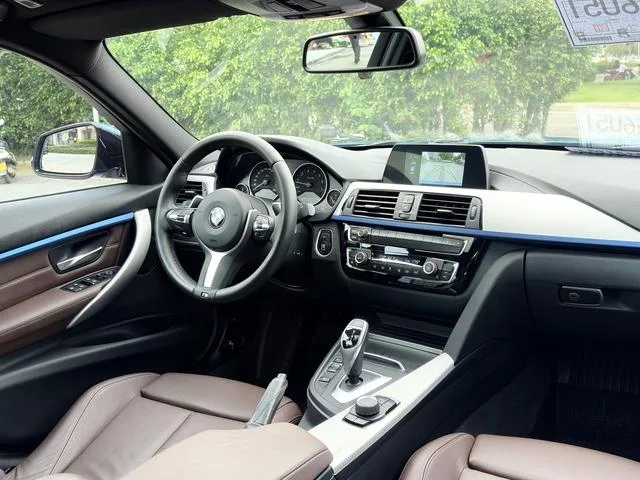 BMW 3 Series 2019 320i M Conjunto deportivo interior foto 12 BMW 3 Series 2019 320i M Conjunto deportivo interior foto 12