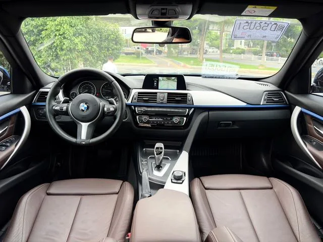BMW 3 Series 2019 320i M Conjunto deportivo interior foto 13 BMW 3 Series 2019 320i M Conjunto deportivo interior foto 13