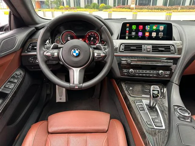 BMW 6 Series 2013 Reforma 640i Gran Coupe interior foto 12 BMW 6 Series 2013 Reforma 640i Gran Coupe interior foto 12