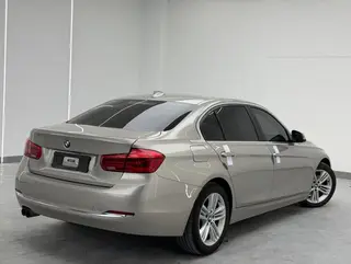 BMW 3 Series 2017 320Li Fashionable interior photo 7 BMW 3 Series 2017 320Li Fashionable interior photo 7