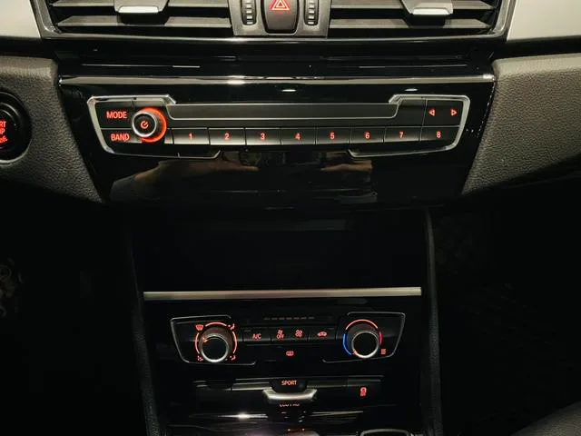 BMW 2 Series Active Tourer 2019 220i Leading Type interior photo 9 BMW 2 Series Active Tourer 2019 220i Leading Type interior photo 9