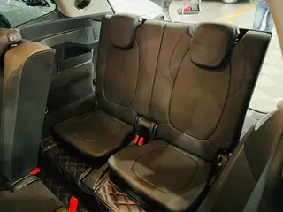BMW 2 Series Active Tourer 2019 220i Leading Type interior photo 13 BMW 2 Series Active Tourer 2019 220i Leading Type interior photo 13