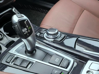 BMW 5 Series 2017 520Li Estilo elegante interior foto 12 BMW 5 Series 2017 520Li Estilo elegante interior foto 12