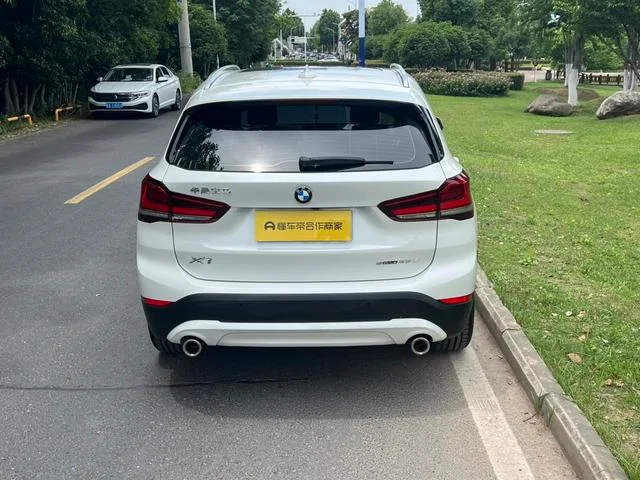 BMW X1 2020 sDrive25Li Leading Type exterior photo 3 BMW X1 2020 sDrive25Li Leading Type exterior photo 3
