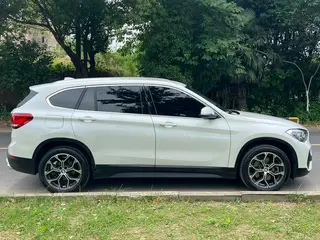 BMW X1 2020 sDrive25Li Leading Type exterior photo 5 BMW X1 2020 sDrive25Li Leading Type exterior photo 5