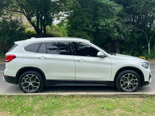 BMW X1 2020 sDrive25Li Leading Type exterior photo 5 BMW X1 2020 sDrive25Li Leading Type exterior photo 5