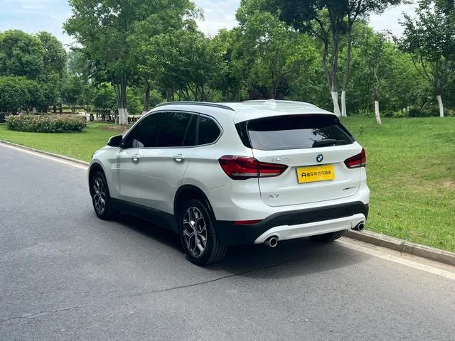 BMW X1 2020 sDrive25Li Leading Type exterior photo 7 BMW X1 2020 sDrive25Li Leading Type exterior photo 7