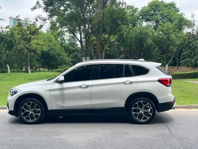 BMW X1 2020 sDrive25Li Leading Type exterior photo 8 BMW X1 2020 sDrive25Li Leading Type exterior photo 8