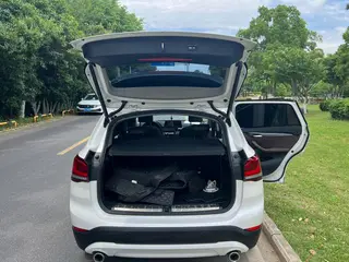BMW X1 2020 sDrive25Li Leading Type interior photo 12 BMW X1 2020 sDrive25Li Leading Type interior photo 12