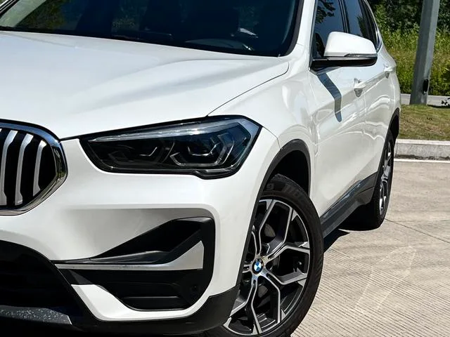BMW X1 2021 sDrive25Li Líder exterior foto 6 BMW X1 2021 sDrive25Li Líder exterior foto 6