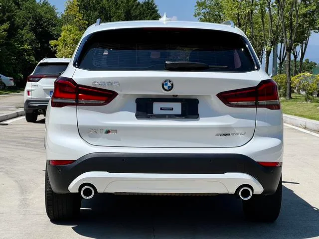 BMW X1 2021 sDrive25Li Líder exterior foto 7 BMW X1 2021 sDrive25Li Líder exterior foto 7