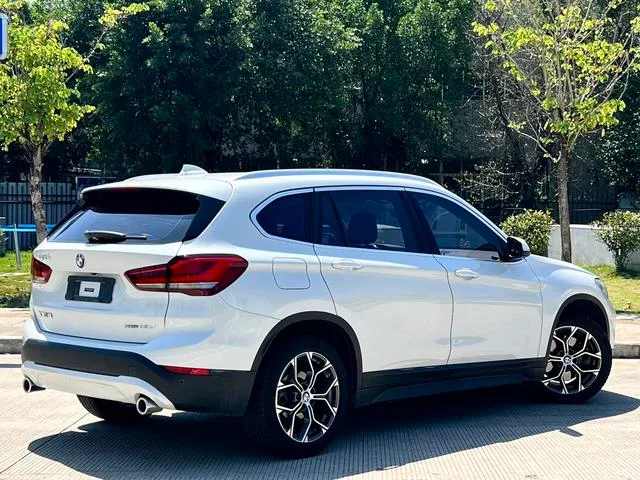 BMW X1 2021 sDrive25Li Líder exterior foto 8 BMW X1 2021 sDrive25Li Líder exterior foto 8