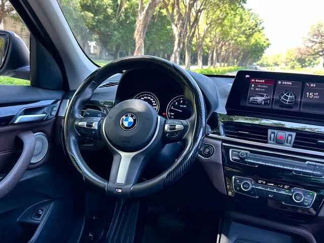 BMW X1 2021 sDrive25Li Líder interior foto 13 BMW X1 2021 sDrive25Li Líder interior foto 13