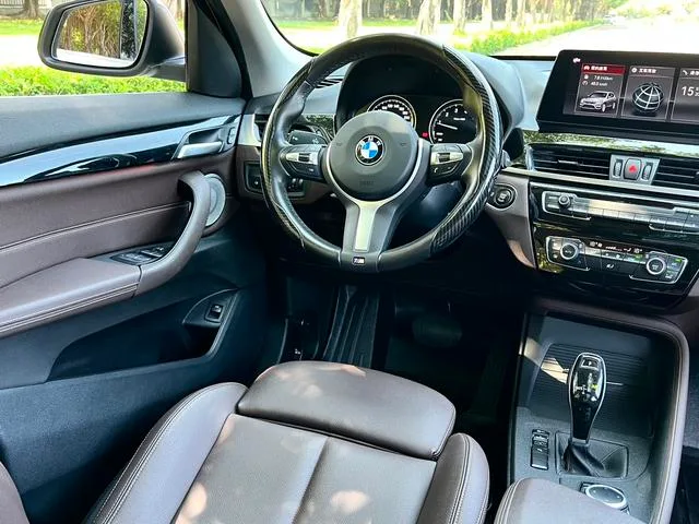 BMW X1 2021 sDrive25Li Líder interior foto 17 BMW X1 2021 sDrive25Li Líder interior foto 17
