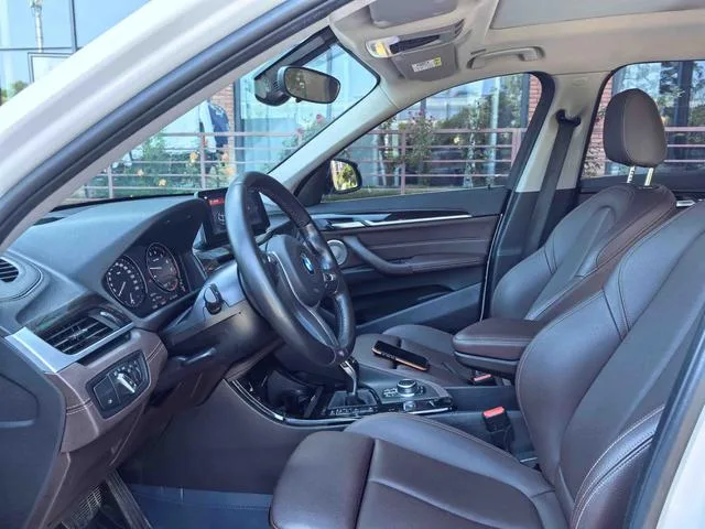 BMW X1 2020 xDrive25Li Type de luxe extérieur photo 4 BMW X1 2020 xDrive25Li Type de luxe extérieur photo 4