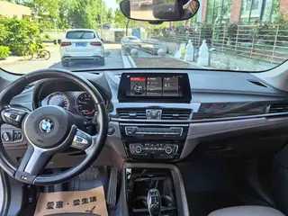 BMW X1 2020 xDrive25Li Type de luxe extérieur photo 6 BMW X1 2020 xDrive25Li Type de luxe extérieur photo 6