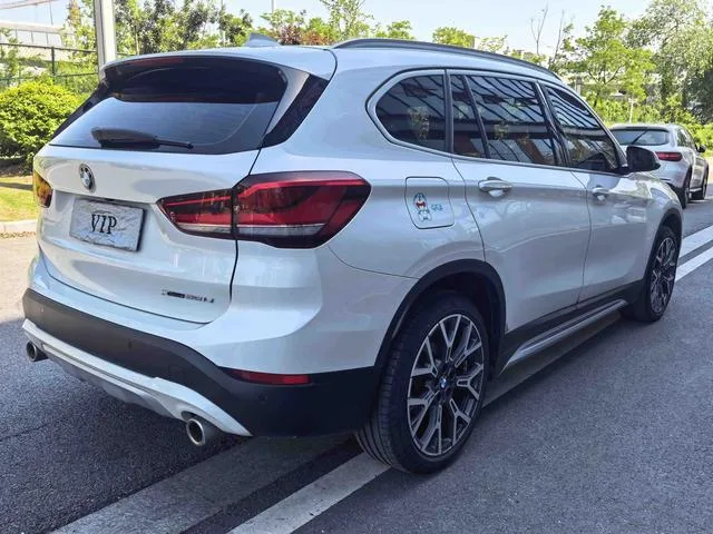 BMW X1 2020 xDrive25Li Type de luxe intérieur photo 8 BMW X1 2020 xDrive25Li Type de luxe intérieur photo 8