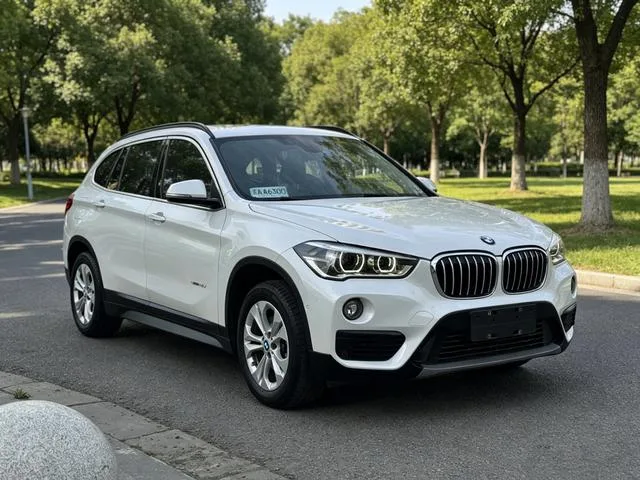 BMW X1 2016 sDrive18Li Premium Class exterior photo 3 BMW X1 2016 sDrive18Li Premium Class exterior photo 3