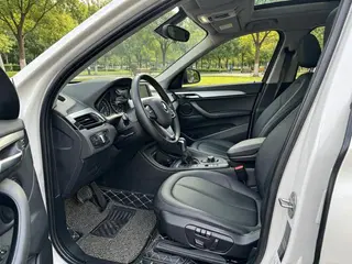 BMW X1 2016 sDrive18Li Premium Class interior photo 7 BMW X1 2016 sDrive18Li Premium Class interior photo 7