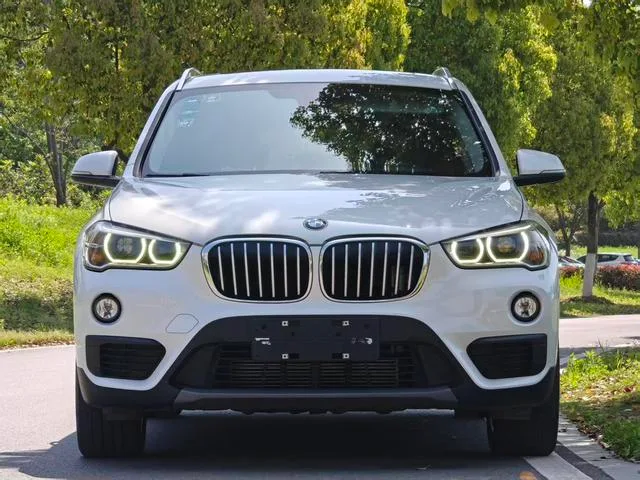 BMW X1 2018 sDrive20Li Líder exterior foto 2 BMW X1 2018 sDrive20Li Líder exterior foto 2