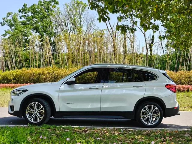 BMW X1 2018 sDrive20Li Líder exterior foto 3 BMW X1 2018 sDrive20Li Líder exterior foto 3
