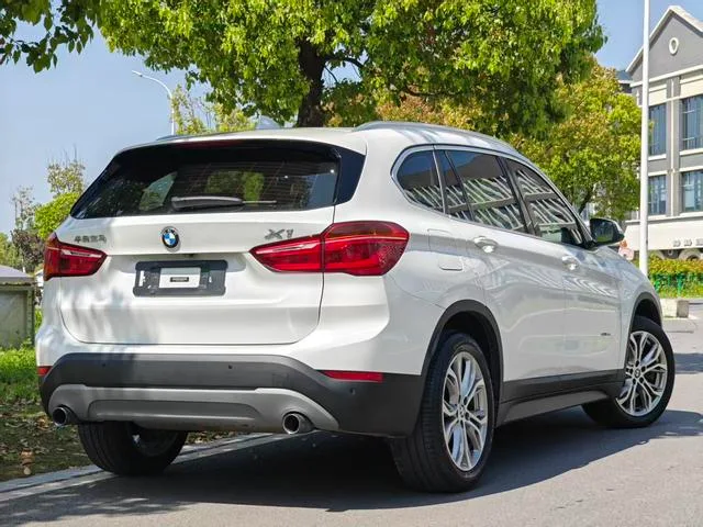 BMW X1 2018 sDrive20Li Líder exterior foto 5 BMW X1 2018 sDrive20Li Líder exterior foto 5