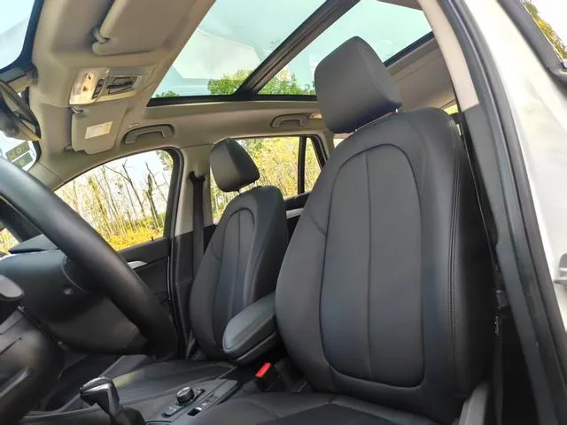 BMW X1 2018 sDrive20Li Líder interior foto 17 BMW X1 2018 sDrive20Li Líder interior foto 17