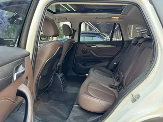 BMW X1 2019 xDrive20Li Premium Class interior photo 10 BMW X1 2019 xDrive20Li Premium Class interior photo 10