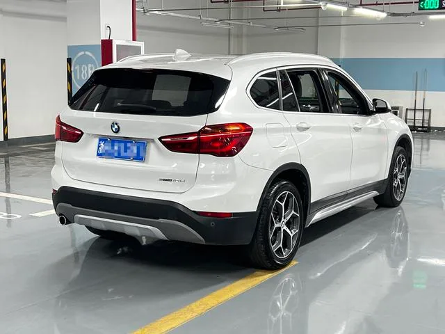 BMW X1 2018 sDrive18Li Premium Class exterior photo 2 BMW X1 2018 sDrive18Li Premium Class exterior photo 2