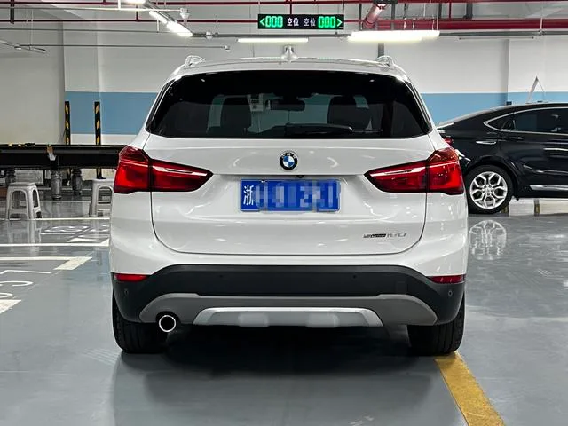 BMW X1 2018 sDrive18Li Premium Class exterior photo 4 BMW X1 2018 sDrive18Li Premium Class exterior photo 4