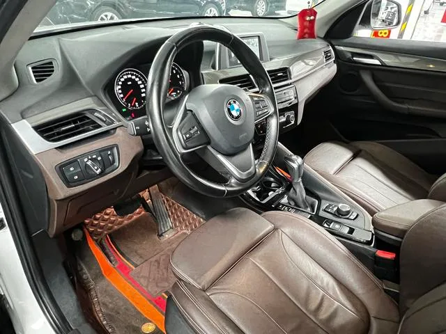 BMW X1 2018 sDrive18Li Premium Class interior photo 10 BMW X1 2018 sDrive18Li Premium Class interior photo 10