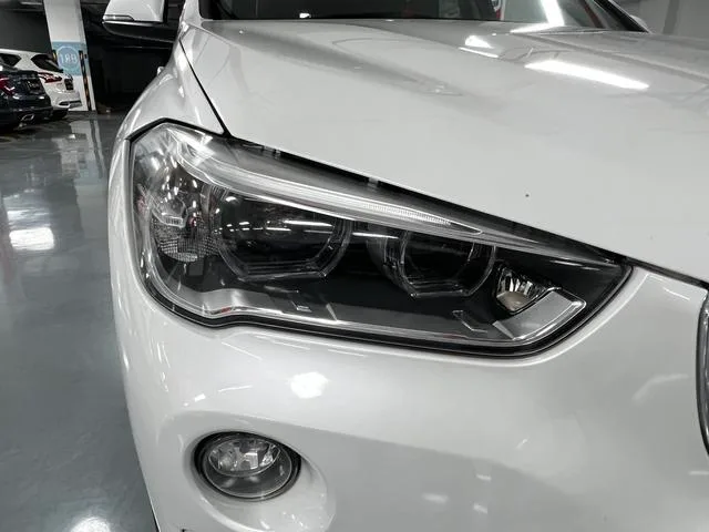 BMW X1 2018 sDrive18Li Premium Class interior photo 13 BMW X1 2018 sDrive18Li Premium Class interior photo 13